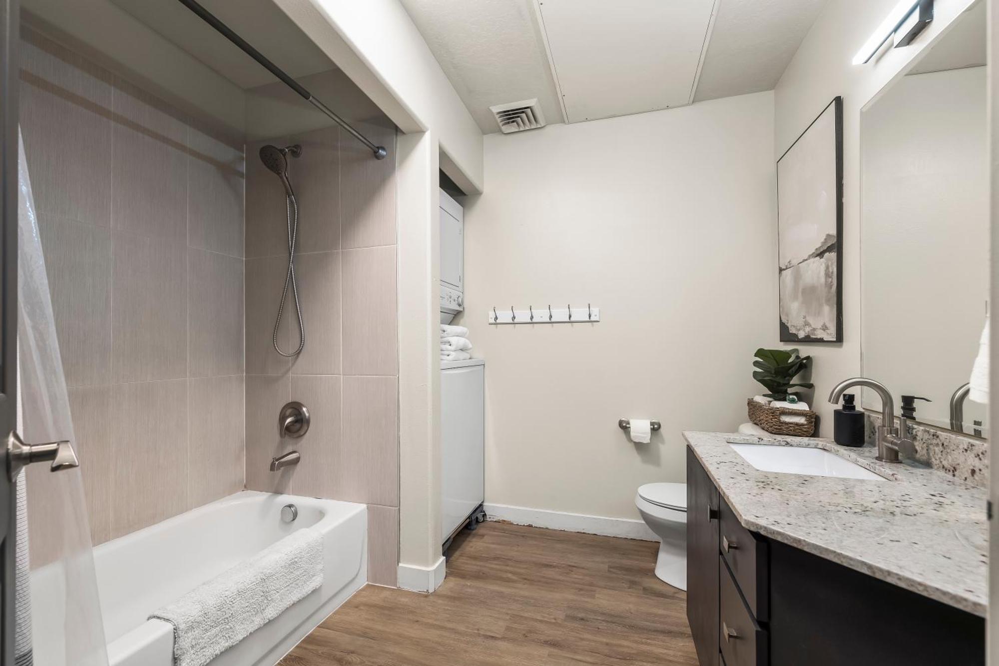 Cozy Condo Downtown ソルトレイクシティ エクステリア 写真