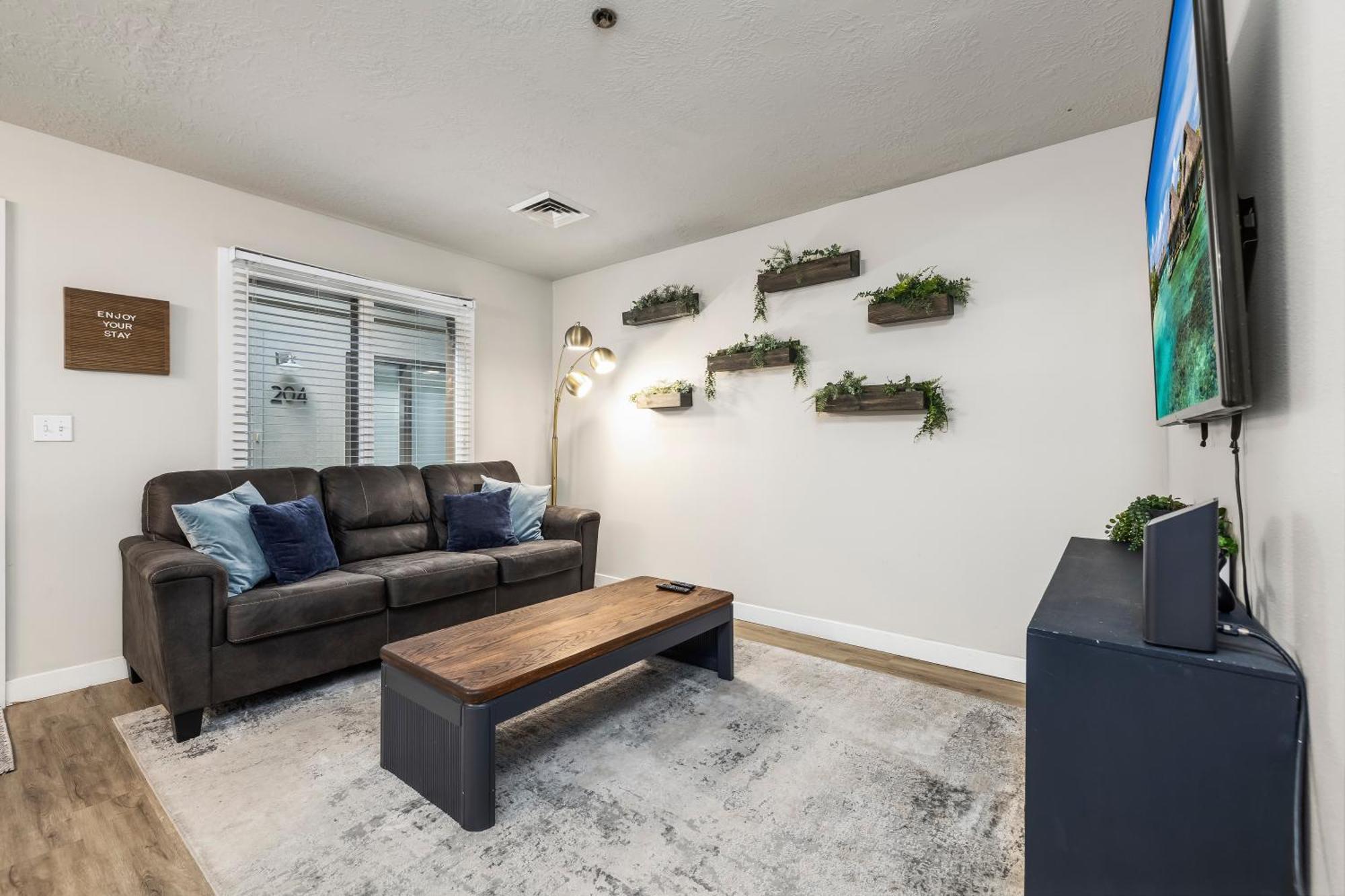 Cozy Condo Downtown ソルトレイクシティ エクステリア 写真